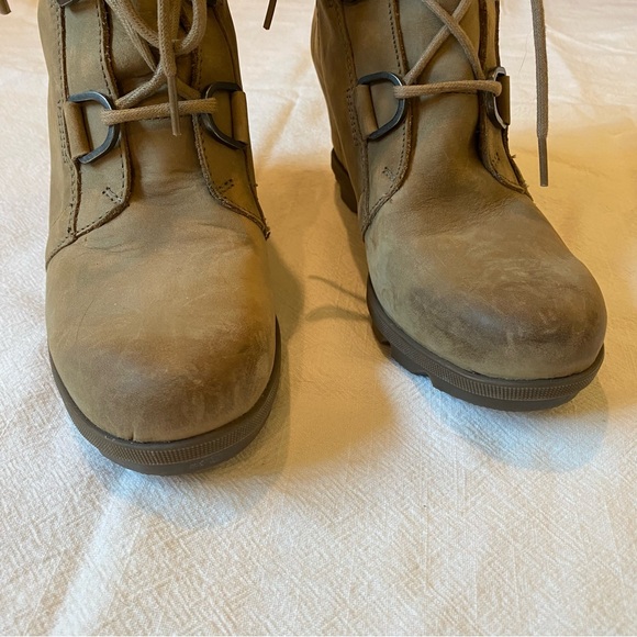 SOREL Joan of Arctic Brown Leather Lace Up Wedge Boots Booties size 8 - Picture 6 of 7